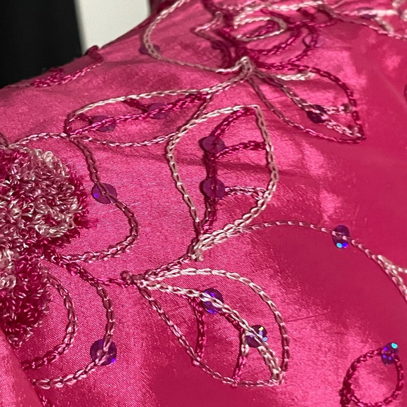 Pink silky Mandarin embellished jacket - Picture 3 of 6